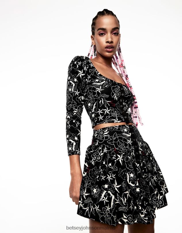 se Betsey Johnson kvinnor snygg i punk vintage inspirerad puffärm topp tatuering skriva ut Kläder 0V8BT295