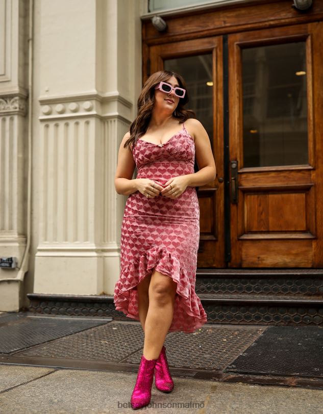 se Betsey Johnson kvinnor utbränd sammetshjärta midiklänning rosa Kläder 0V8BT308