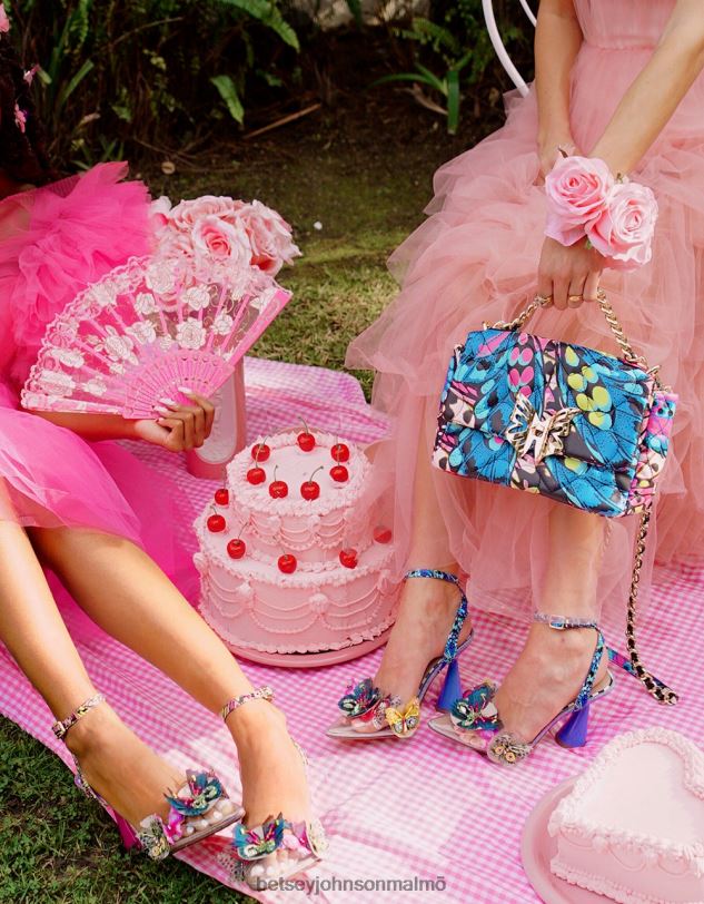 se Betsey Johnson kvinnor nadya lila skor 0V8BT51