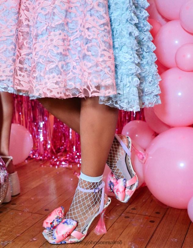 se Betsey Johnson kvinnor pollie rosa multi skor 0V8BT73