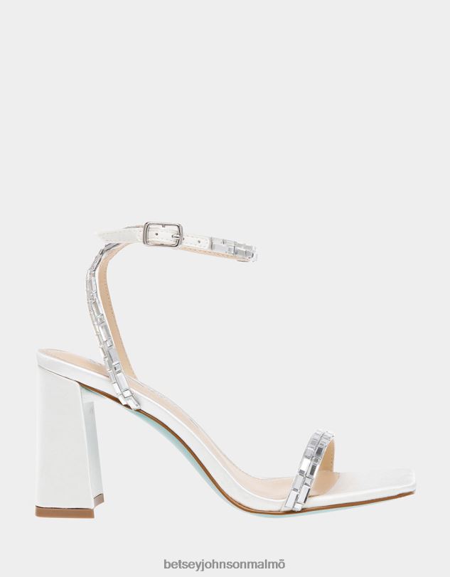 se Betsey Johnson kvinnor scott elfenben skor 0V8BT147