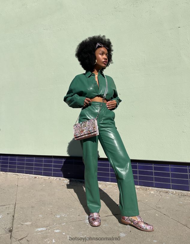 se Betsey Johnson kvinnor aron blommig multi skor 0V8BT10