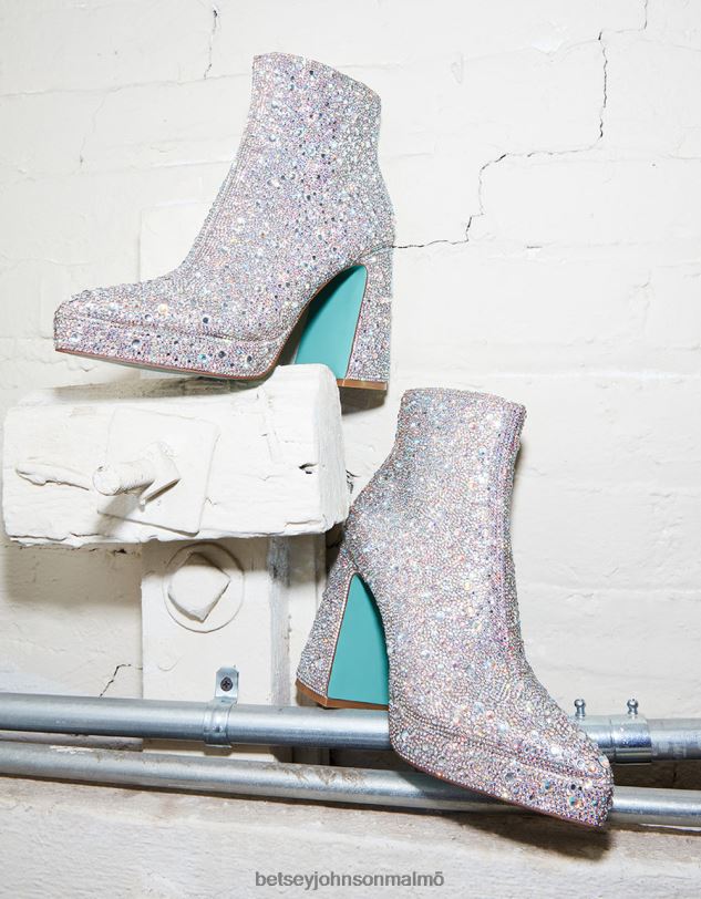 se Betsey Johnson kvinnor della strass skor 0V8BT15