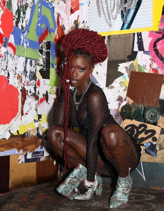 se Betsey Johnson kvinnor blommig strass väska mintgrön Tillbehör 0V8BT224