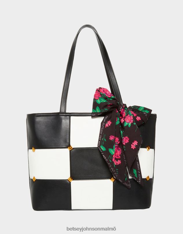 se Betsey Johnson kvinnor tic tac tote (med spelpjäser) svart vit Tillbehör 0V8BT229