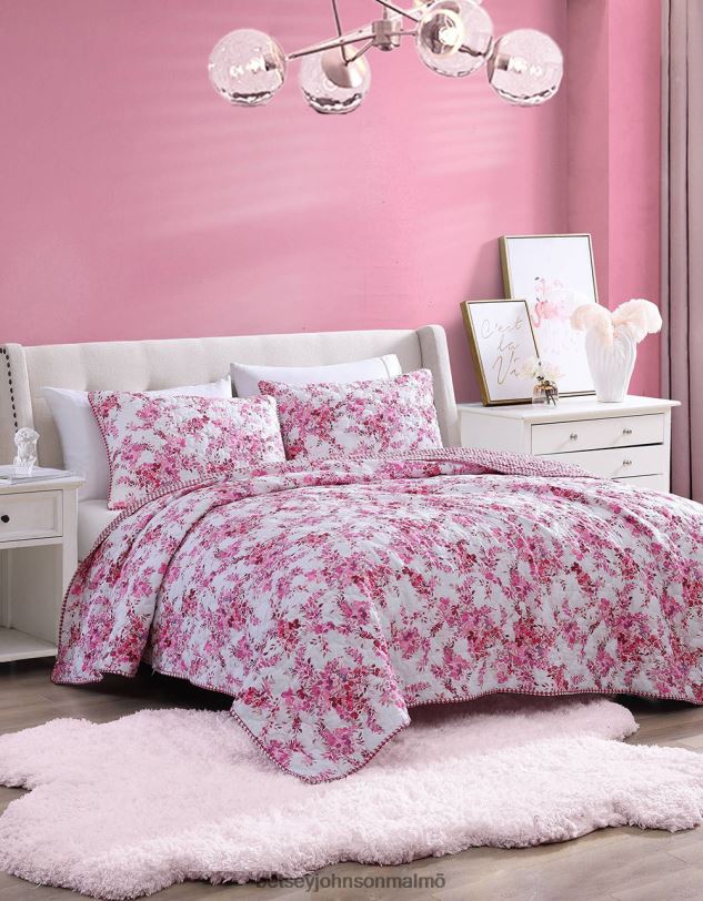 se Betsey Johnson unisex- blommig vingård kung quilt skenuppsättning rosa Tillbehör 0V8BT416
