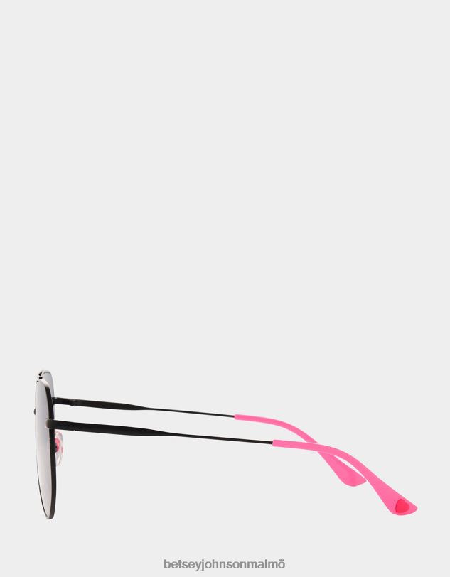 se Betsey Johnson kvinnor de finstilta solglasögonen svart Tillbehör 0V8BT375